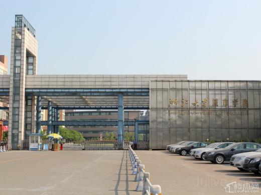 中国铁建国际公馆配套图