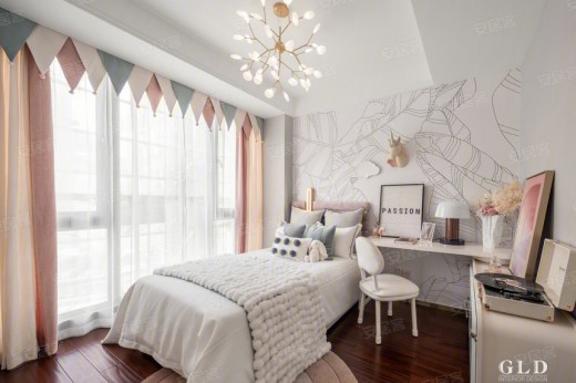 龙大悦江府样板间