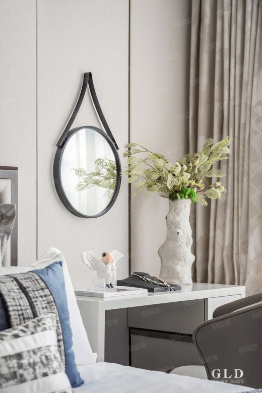 龙大悦江府样板间