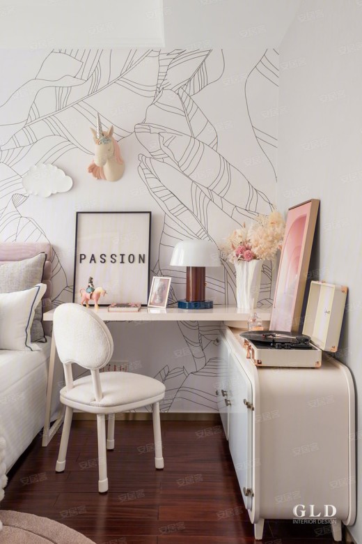 龙大悦江府样板间