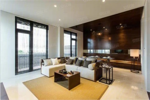 六合浅山样板间