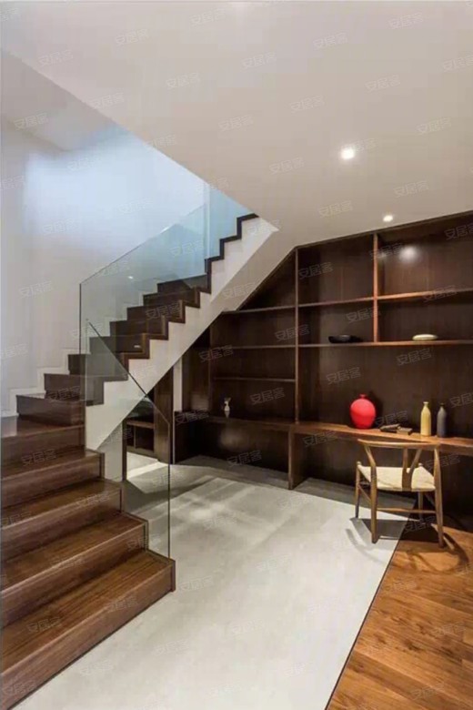 六合浅山样板间